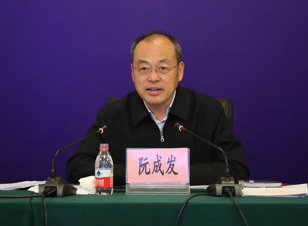 阮1.jpg