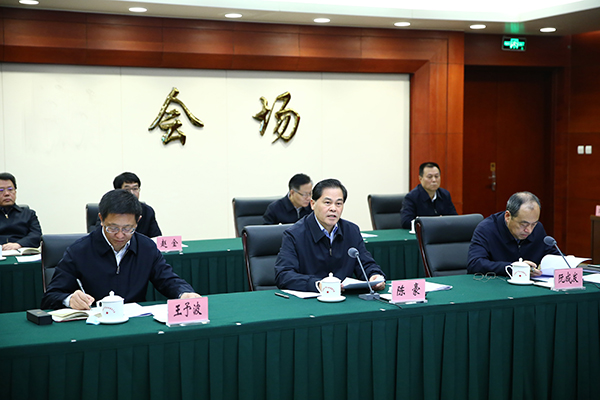 合影600.jpg