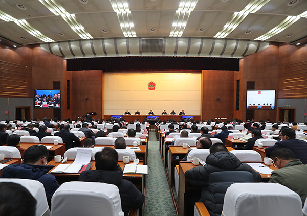 王予波1 600.jpg 王予波1 600.jpg