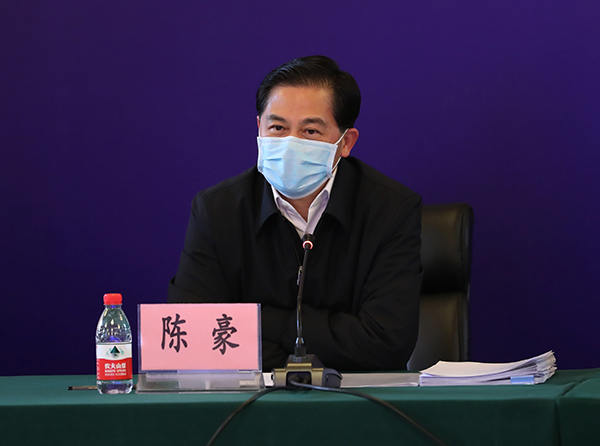 陈豪1 600.jpg 陈豪1 600.jpg