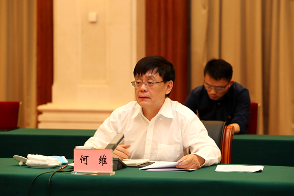 何维.jpg 何维.jpg