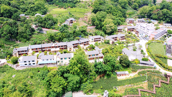 麻栗坡县天保镇老寨村新貌.jpg 麻栗坡县天保镇老寨村新貌.jpg